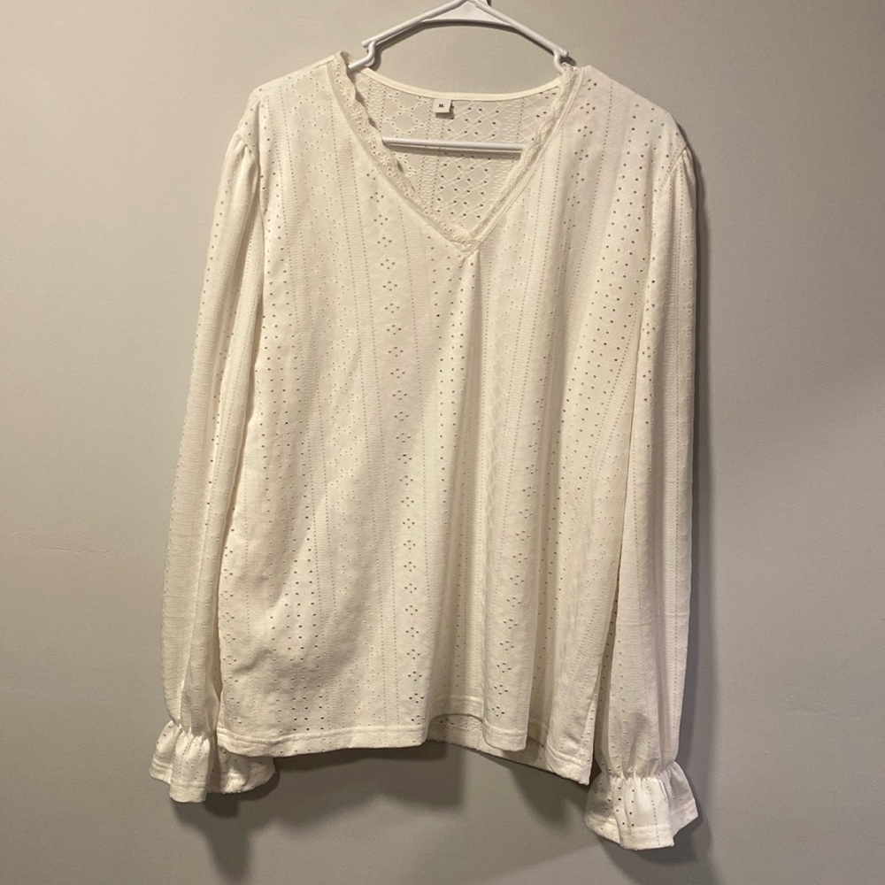 Eyelit Blouse